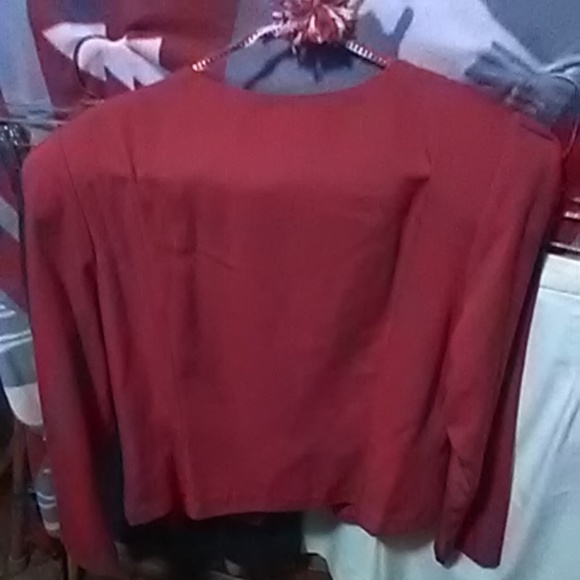 LADIES TOP - Picture 2 of 2